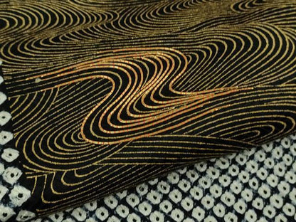 平和屋本店●極上　本疋田絞り　訪問着　駒刺繍　流水文　黒地　金彩　逸品　DZAB4405kh6