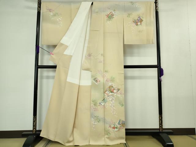 平和屋本店●極上　訪問着　駒刺繍　冊子花文　鳥の子色地　暈し染め　金彩　逸品　DZAB4409kh6