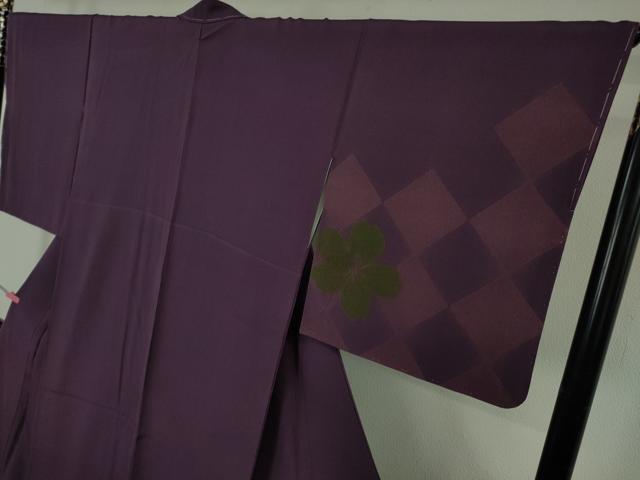 平和屋着物●極上　世界的人形師　辻村寿三郎　ジュサブロー　訪問着　舞花文　深紫色地　反端付き　逸品　未使用　DZAB4423kh6