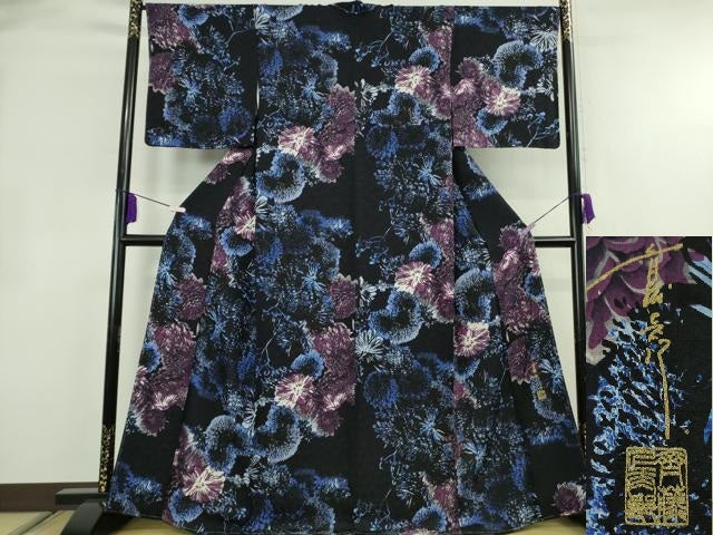 平和屋本店●極上　キモノデザイナー　斉藤上太郎　小紋　舞花文　黒地　反端付き　逸品　未使用　DZAB4438kh6