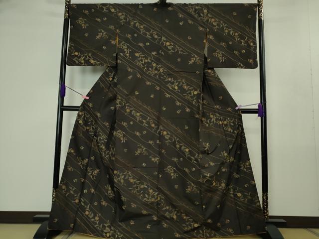 平和屋本店●極上　中国三大刺繍　スワトウ刺繍　汕頭刺繍　総刺繍　刺し子　本場大島紬　訪問着　花唐草文　逸品　DZAB4480kh6