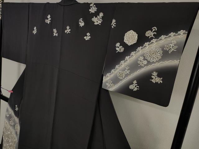 平和屋本店●極上　中国三大刺繍　相良刺繍　訪問着　総刺繍　正倉院花唐草文　濃い藍鉄色地　暈し染め　金銀糸　逸品　DZAB4489kh6