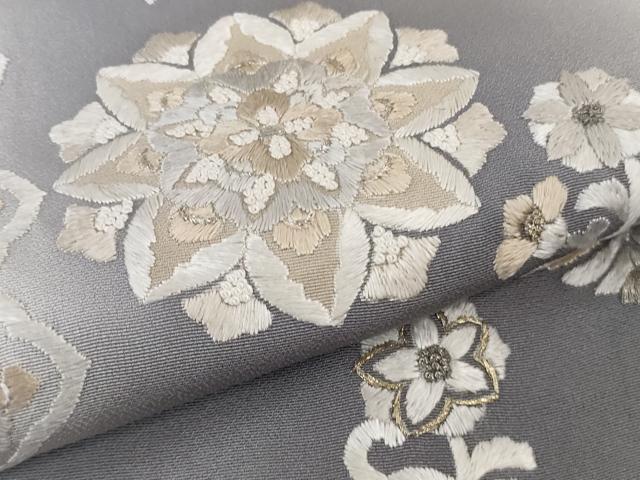 平和屋本店●極上　中国三大刺繍　相良刺繍　訪問着　総刺繍　正倉院花唐草文　濃い藍鉄色地　暈し染め　金銀糸　逸品　DZAB4489kh6