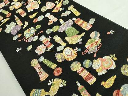 平和屋着物●極上　西陣の老舗　1782年創業　山下織物　六通柄袋帯　唐織　相馬紀行　黒地　金糸　逸品　DZAB4515kh6