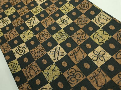 平和屋着物●極上　西陣　勝山織物　六通柄袋帯　市松宝尽くし　黒地　金糸　逸品　DZAB4524kh6