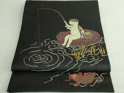 平和屋着物●極上　太鼓柄袋帯　スリーシーズン帯　河童　カッパ　釣り　黒地　金糸　逸品　DZAB4597kh6