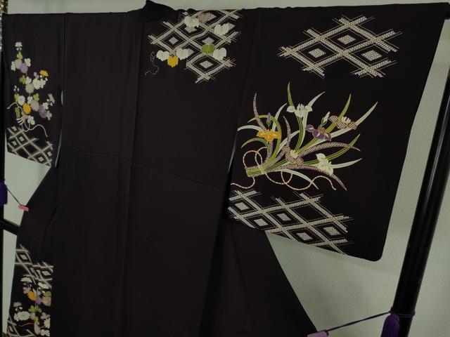 平和屋本店●極上　工芸キモノ野口　訪問着　駒刺繍　花束　紫黒色地　金彩　逸品　DZAB4607kh6