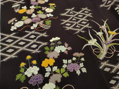 平和屋本店●極上　工芸キモノ野口　訪問着　駒刺繍　花束　紫黒色地　金彩　逸品　DZAB4607kh6