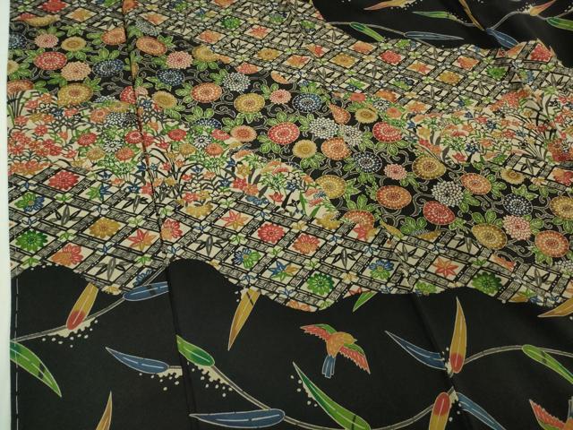 平和屋着物●極上　江戸紅型　五味桂子　訪問着　飛鳥草花文　黒地　鬼しぼ縮緬　反端付き　逸品　未使用　DZAB4634kh6