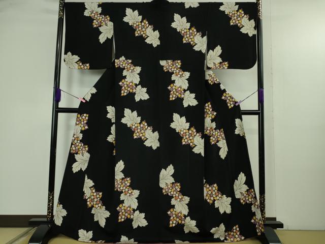 平和屋着物●極上　小紋　舞葉文　黒地　鬼しぼ縮緬　金彩　逸品　DZAB4635kh6