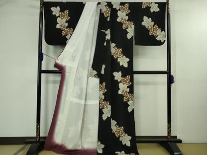 平和屋着物●極上　小紋　舞葉文　黒地　鬼しぼ縮緬　金彩　逸品　DZAB4635kh6