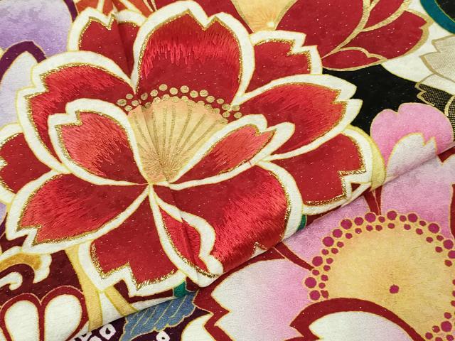 平和屋着物●極上　振袖　刺繍　舞花文　黒地　銀通し地　逸品　DZAB4643kh6
