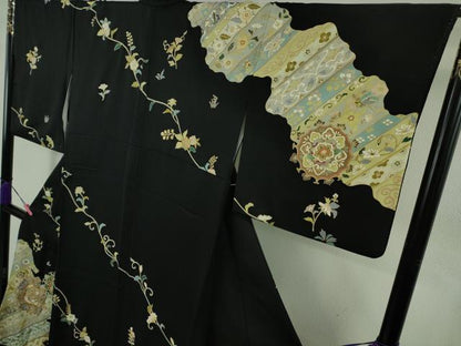 平和屋本店●極上　訪問着　駒刺繍　鳳凰舞鳥更紗花文　黒地　金彩　逸品　DZAB4739kh6