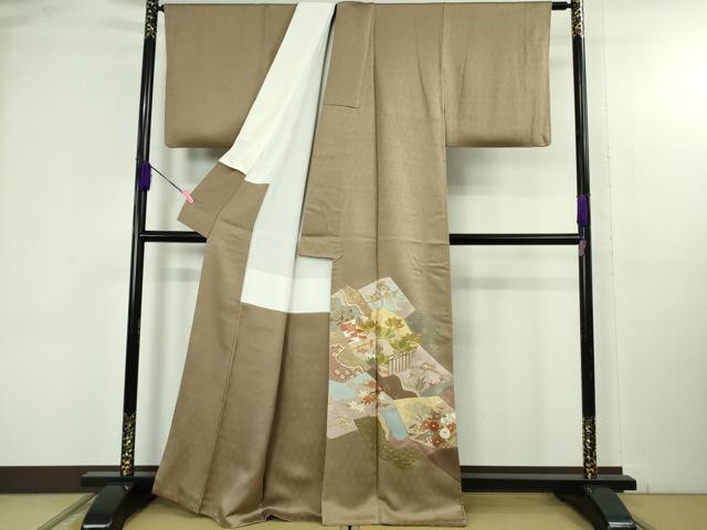 平和屋本店●極上　皇室献上作家　藤井寛　色留袖　駒刺繍　舞蝶四季花文　銀煤竹色地　金彩　逸品　DZAB4741kh6