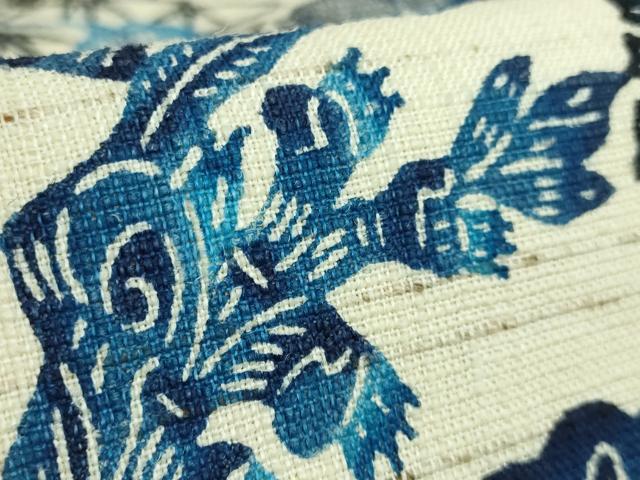 平和屋本店＊最高級　夏物　城間栄順　本場琉球紅型　八寸名古屋帯　藍型　ぜんまい紬　糸車　トンボ　蝶　逸品　DZAB4792kh6 平和屋本店＊最高級 夏物 城間栄順 本場琉球紅型 八寸名古屋