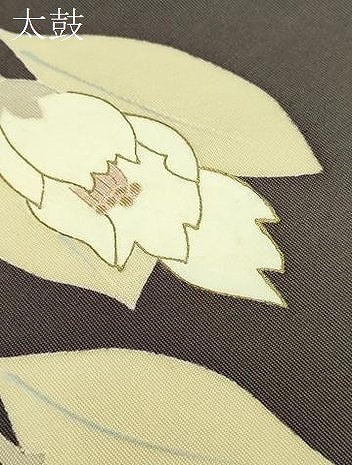 平和屋着物●極上　塩瀬　九寸名古屋帯　舞花文　薄い檳榔子染色地　金彩　逸品　DZAB4794kh6