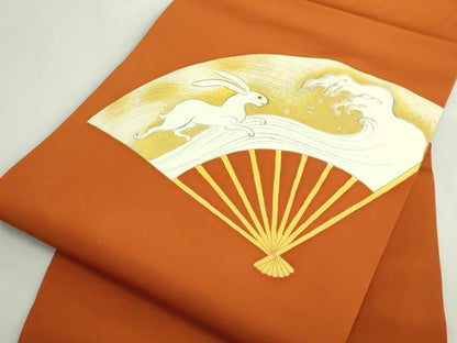 平和屋本店●極上　銀座　志ま亀　塩瀬　九寸名古屋帯　手描き　刺繍　扇子　白兎　朱色地　金糸　たとう紙付き　逸品　DZAB4810kh6