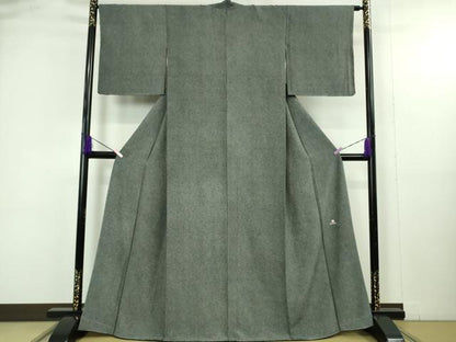 平和屋着物●極上　江戸小紋　新井梅春　重要無形文化財彫　秘伝極型江戸小紋　鮫小紋柄　黒×白　反端付き　逸品　未使用　DZAB4909kh6