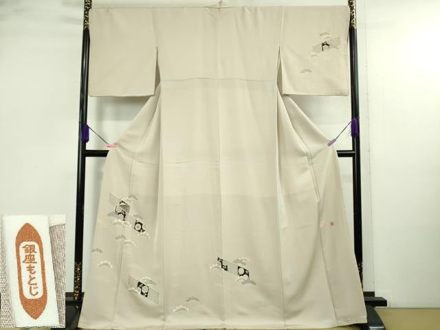 平和屋本店●希少　工芸染匠　成謙　初代　渡辺謙三　銀座もとじ　訪問着　駒刺繍　幔幕松文　枯野色地　金彩　逸品　DZAB4970kh6