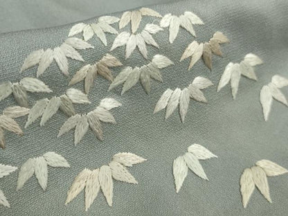 平和屋着物●極上　訪問着　総手刺繍　花笹山文　淡藤色地　金糸　逸品　DZAB4971kh6