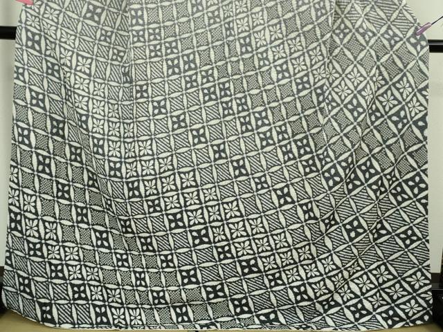 平和屋本店●極上　中国三大刺繍　相良刺繍　訪問着　襲ね絞り　格子花菱文　暈し染め　銀糸　銀通し地　逸品　DZAB4972kh6