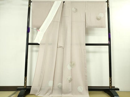 平和屋本店＊希少　夏物　創業460年・千總　訪問着　絽縮緬　刺繍　手描き　雪輪鹿の子花文　薄柿色地　逸品　DZAB4980kh6