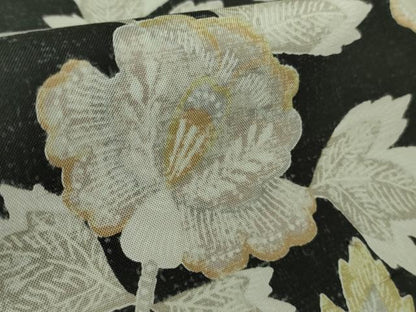 平和屋本店●極上　石川県指定無形文化財　牛首紬　白山工房　手織り　花唐草文　黒地　証紙付き　逸品　DZAB4991kh6