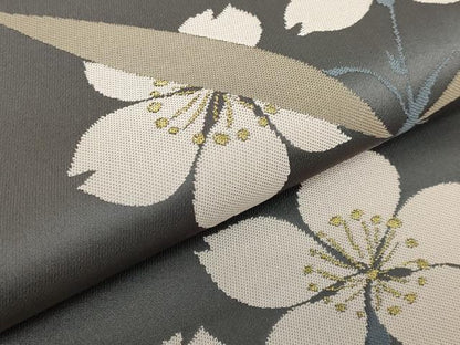 平和屋着物●極上　世界的人形師　辻村寿三郎　ジュサブロー　六通柄袋帯　舞桜　鈍色地　金糸　上代38万　反端付き　逸品　DZAB5072kh6