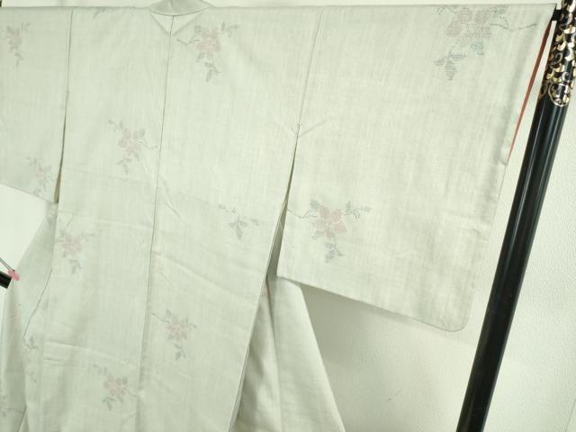 平和屋本店●極上　本場結城紬　重要無形文化財　奥順謹製　80亀甲　飛び亀甲柄　草花文　灰黄緑色地　証紙付き　逸品　DZAB5108kh6