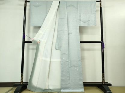 平和屋着物●極上　染色作家　長谷川忠義　小紋　舞花弁　かすみ山文　淡藤色地　金彩　逸品　未使用　DZAB5112kh6