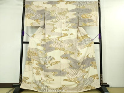 平和屋本店●極上　中国三大刺繍　スワトウ刺繍　汕頭刺繍　訪問着　流水文　鳥の子色地　金彩　逸品　DZAB5169kh6