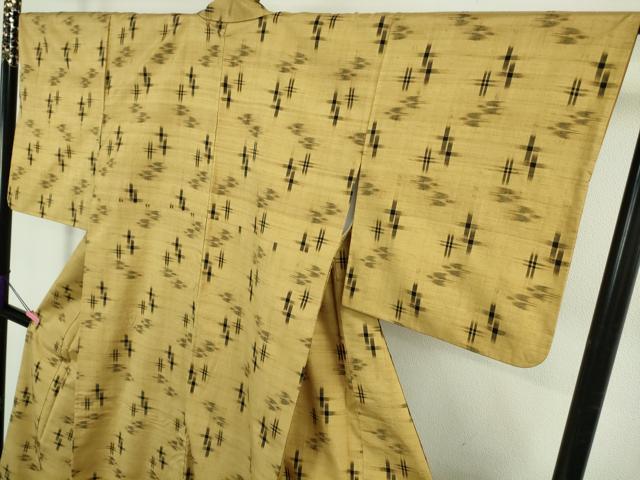 平和屋着物●極上　国指定重要無形文化財　本場久米島紬　手織　逸品　DZAB5187kh6
