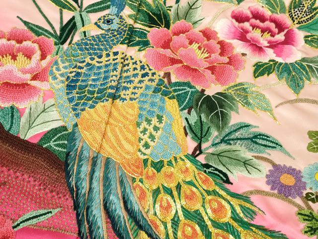 平和屋本店●極上　中国三大刺繍 相良刺繍 色打掛 和装 婚礼 結婚式 花嫁 神社挙式 駒刺繍 孔雀飛鶴花文 暈し染め 金糸 逸品　DZAB5217kh6