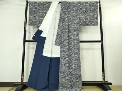平和屋本店●極上　人間国宝　玉那覇有公　本場琉球紅型　小紋　松　屋根　参考資料付き　逸品　DZAB5233kh6
