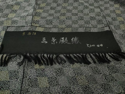 平和屋着物●極上　西陣　とみや織物謹製　お召　三条殿織　市松草丸文　反端付き　逸品　DZAB5374kh6
