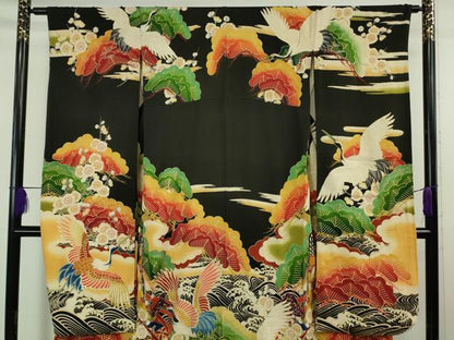 平和屋本店●極上　アンティーク　大正ロマン　振袖・長襦袢(袷)セット　刺繍　御所車飛鶴花文　黒地　金彩　逸品　DZAB5406kh6