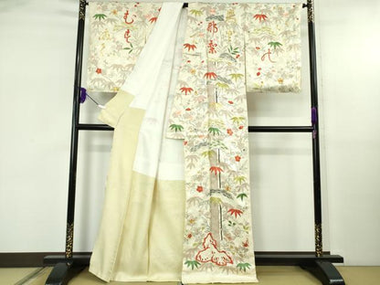 平和屋本店●極上　訪問着　駒刺繍　松竹梅　文字文　鳥の子色地　金糸　逸品　未使用　DZAB5418kh6