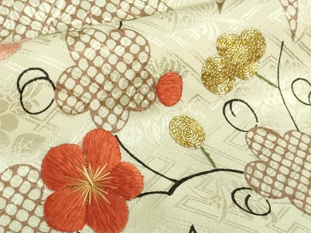 平和屋本店●極上　訪問着　駒刺繍　松竹梅　文字文　鳥の子色地　金糸　逸品　未使用　DZAB5418kh6
