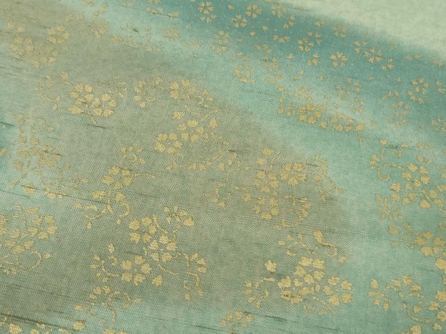 平和屋着物●極上　石川県指定無形文化財　牛首紬　白山工房　手織り　流水花文　柳鼠色地　金彩　逸品　未使用　DZAB5427kh6