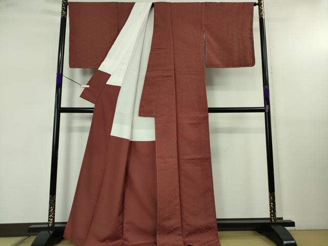 平和屋着物●極上　京都・西陣　織元ブランド　泰流舎　お召　花菱地紋　色無地　葡萄茶色　逸品　未使用　DZAB5437kh6