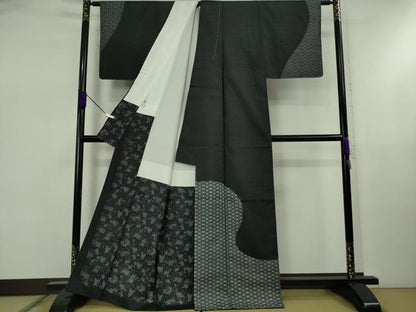 平和屋本店●極上　二代目 川村久太郎　石川県指定無形文化財　牛首紬　白山工房　手織り　麻の葉　黒地　逸品　未使用　DZAB5463kh6