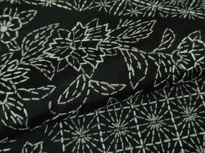 平和屋本店●極上　本場大島紬　刺し子　総刺繍　名物裂切嵌　草花文　黒地　逸品　未使用　DZAB5491kh6