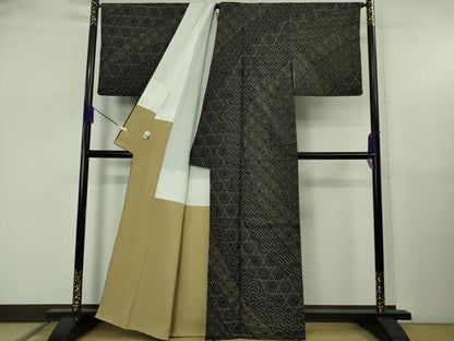 平和屋本店●極上　本場大島紬　訪問着　刺し子　総刺繍　名物裂　黒地　まるやま扱い　逸品　DZAB5492kh6