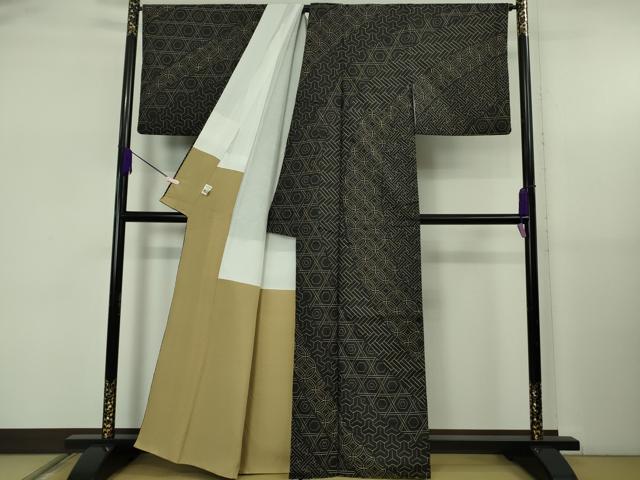 平和屋本店●極上　本場大島紬　訪問着　刺し子　総刺繍　名物裂　黒地　まるやま扱い　逸品　DZAB5492kh6