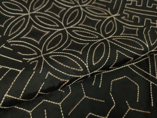 平和屋本店●極上　本場大島紬　訪問着　刺し子　総刺繍　名物裂　黒地　まるやま扱い　逸品　DZAB5492kh6