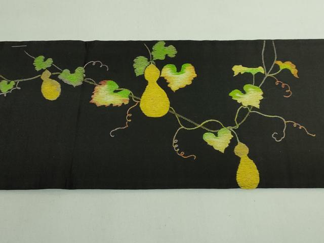 平和屋着物●極上　アンティーク　大正ロマン　九寸名古屋帯　総手刺繍　狆　黒地　逸品　DZAB5522kh6