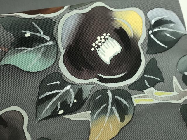 平和屋着物●極上　本加賀友禅作家　木村雨山画　染色工芸作家　吉田芳彩　九寸開き名古屋帯　枝椿　銀彩　薄い羊羹色地　逸品 DZAB5529kh6