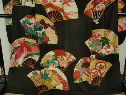 平和屋本店●極上　アンティーク　大正ロマン　振袖　駒刺繍　扇面花鳥文　黒地　金彩　逸品　DZAB5601kh6