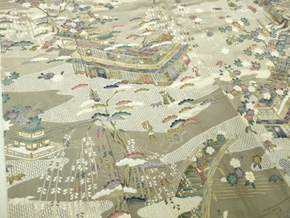 平和屋本店●極上　中国三大刺繍　スワトウ刺繍　汕頭刺繍　訪問着　城下町人物文　亜麻色地　鬼しぼ縮緬　金糸　逸品　DZAB5622kh6