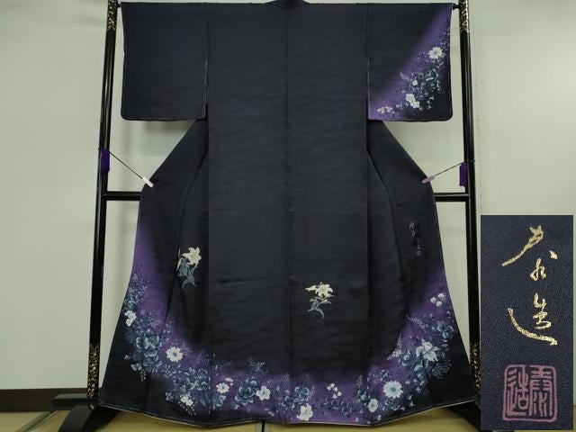 平和屋着物●極上　螺鈿作家　甲斐泰造　訪問着　百合　草花　紫黒色地　暈し染め　金彩　逸品　未使用　DZAB5648kh6